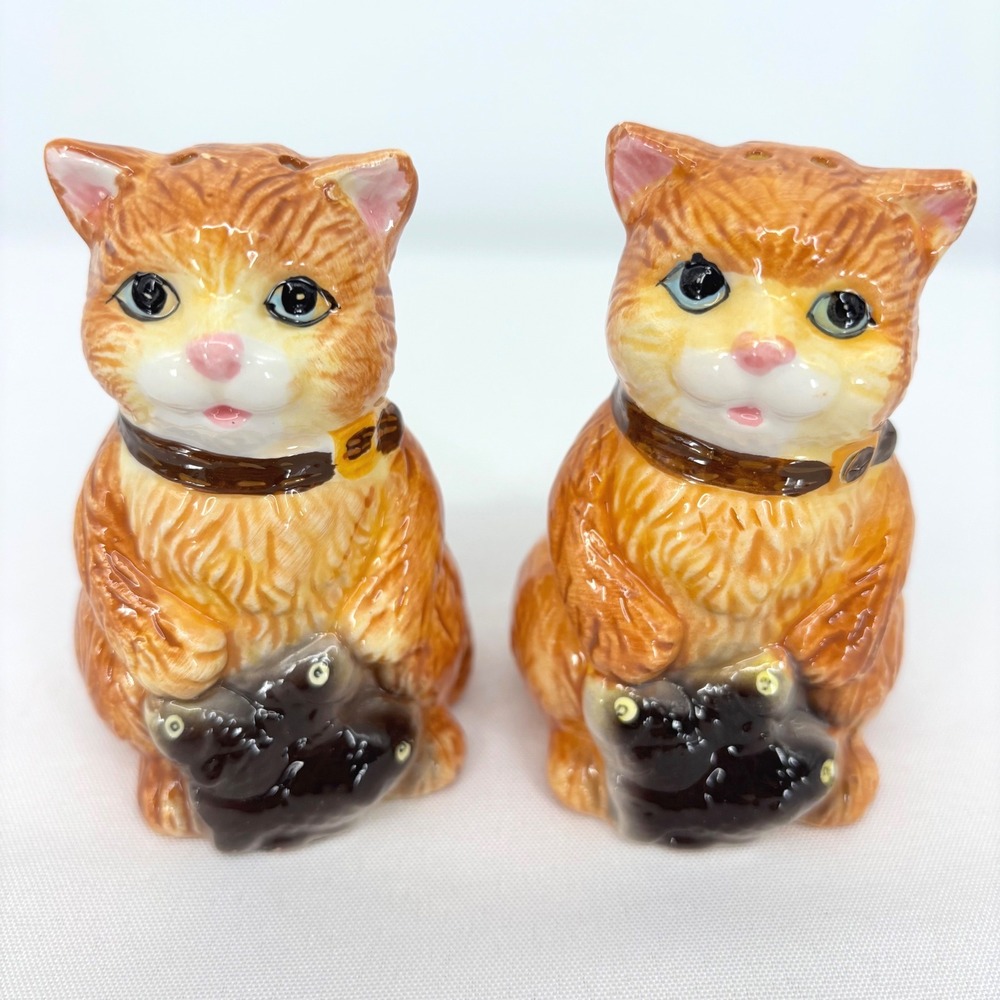 GKA Orange Tabby Cat and Kitten Salt and Pepper Shaker Set Dolomite Ceramic NEW